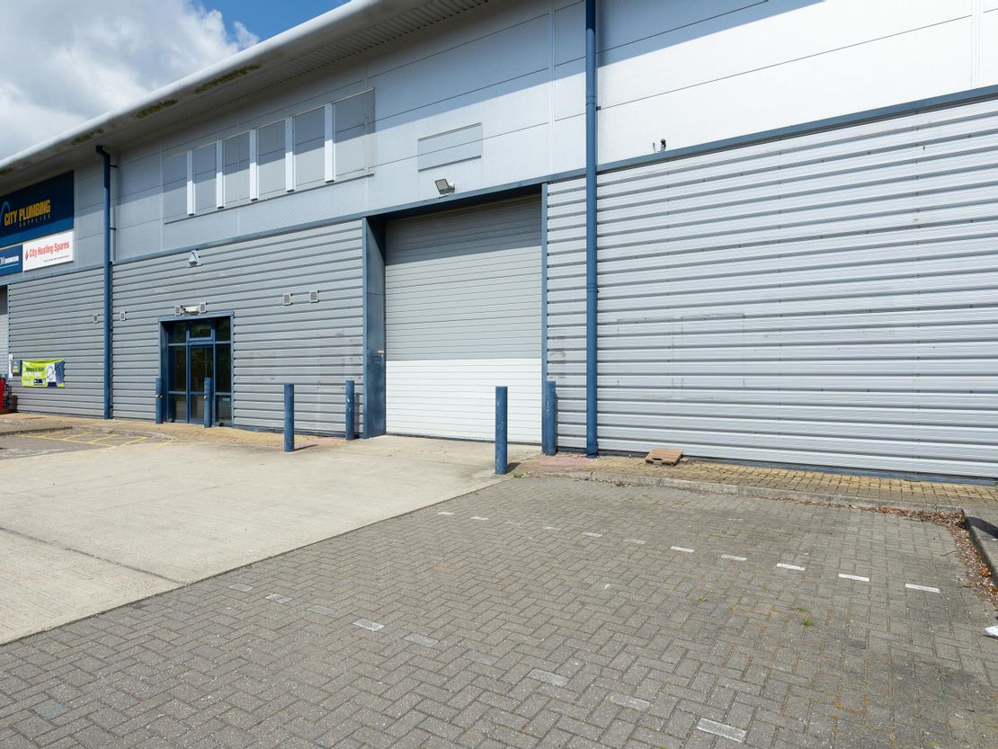 Unit 2 Dukes Park, Harlow, CM20 2GF