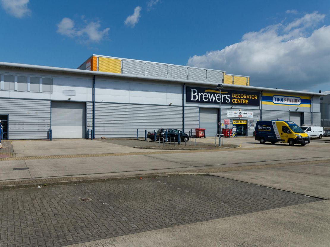 Unit 2 Dukes Park, Harlow, CM20 2GF