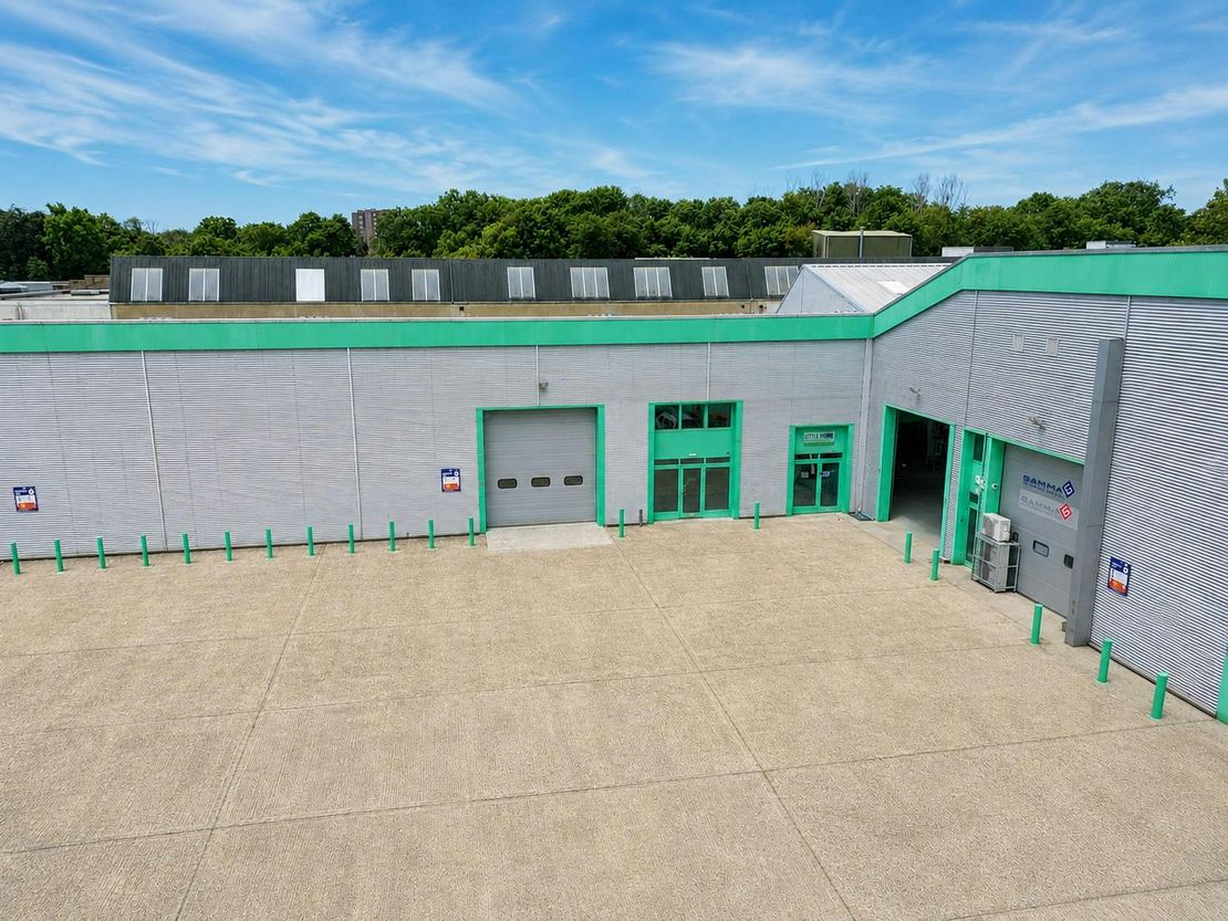 Unit 2, Peartree Business Centre, Harlow, CM20 2BD