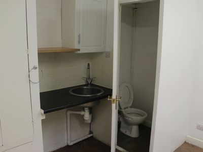Property Image for 11 Oakwood Estate, South Road, Harlow, CM20 2BZ
