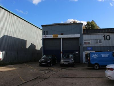 Property Image for 11 Oakwood Estate, South Road, Harlow, CM20 2BZ