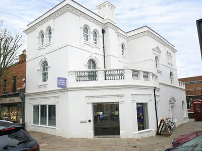 Property Image for Suite 3, 15 Market Square, Bishop's Stortford, CM23 3UT