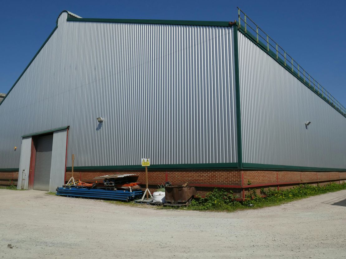 Unit 37 Purfleet Industrial Park, Juliette Way, Purfleet, RM15 4YD