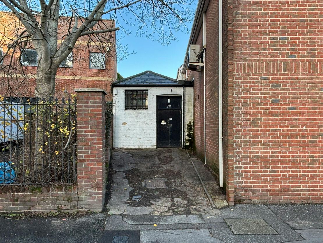 38 Lagland Street, Poole, BH15 1QG