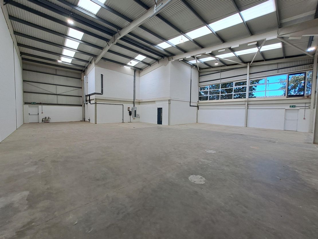 Unit 4A & 4B Avant Business Centre, First Avenue, Bletchley, South East, MK1 1DR