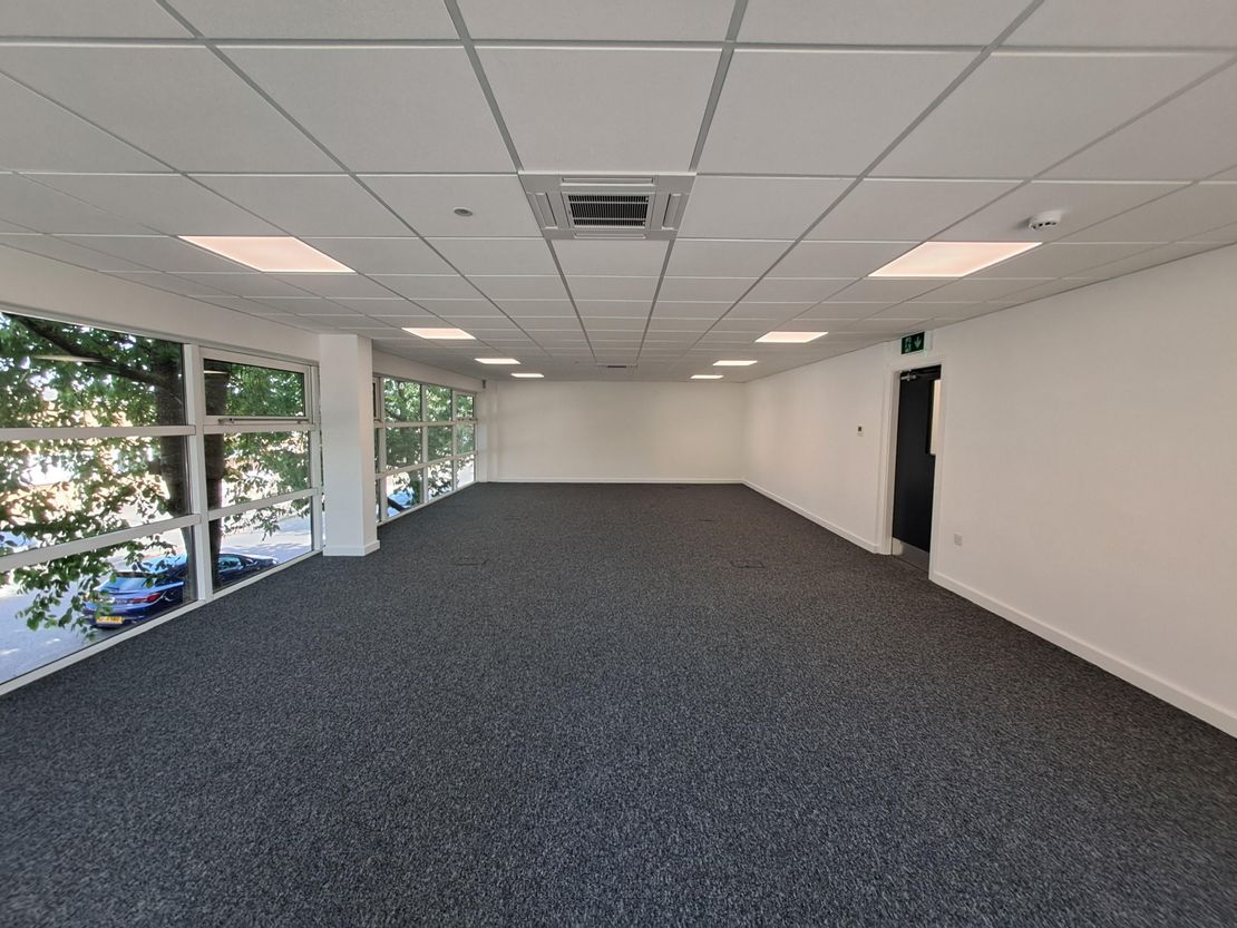 Unit 4A & 4B Avant Business Centre, First Avenue, Bletchley, South East, MK1 1DR