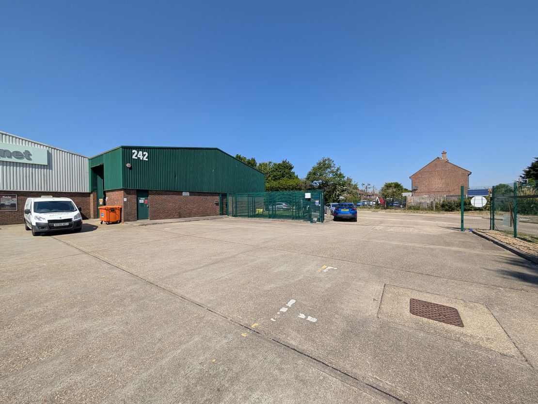 242 Gosport Road, Fareham, Hampshire, PO16 0SS