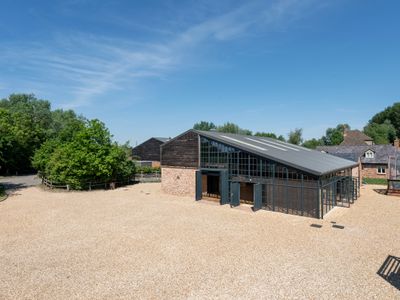 Property Image for Box 4 - Boxengasse, Langford Lane, Bicester, South East, OX25 2NS