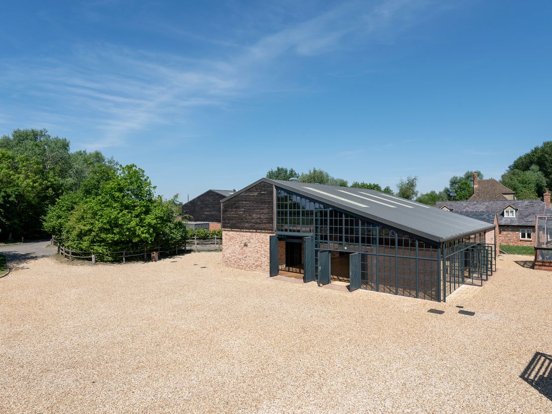 Box 4 - Boxengasse, Langford Lane, Bicester, South East, OX25 2NS