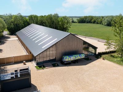 Property Image for Box 5 - Boxengasse, Langford Lane, Bicester, South East, OX25 2NS