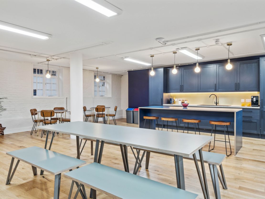 St. Marks Studios, 14 Chillingworth Road, London, n7 8qj