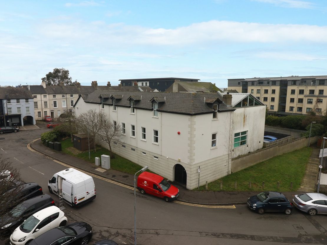 19 Shore Road, Holywood, Down, BT18 9HX