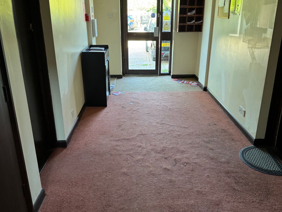 Flat 10, Tiree House, Franklin Avenue, Slough, Berkshire, SL2 1DJ