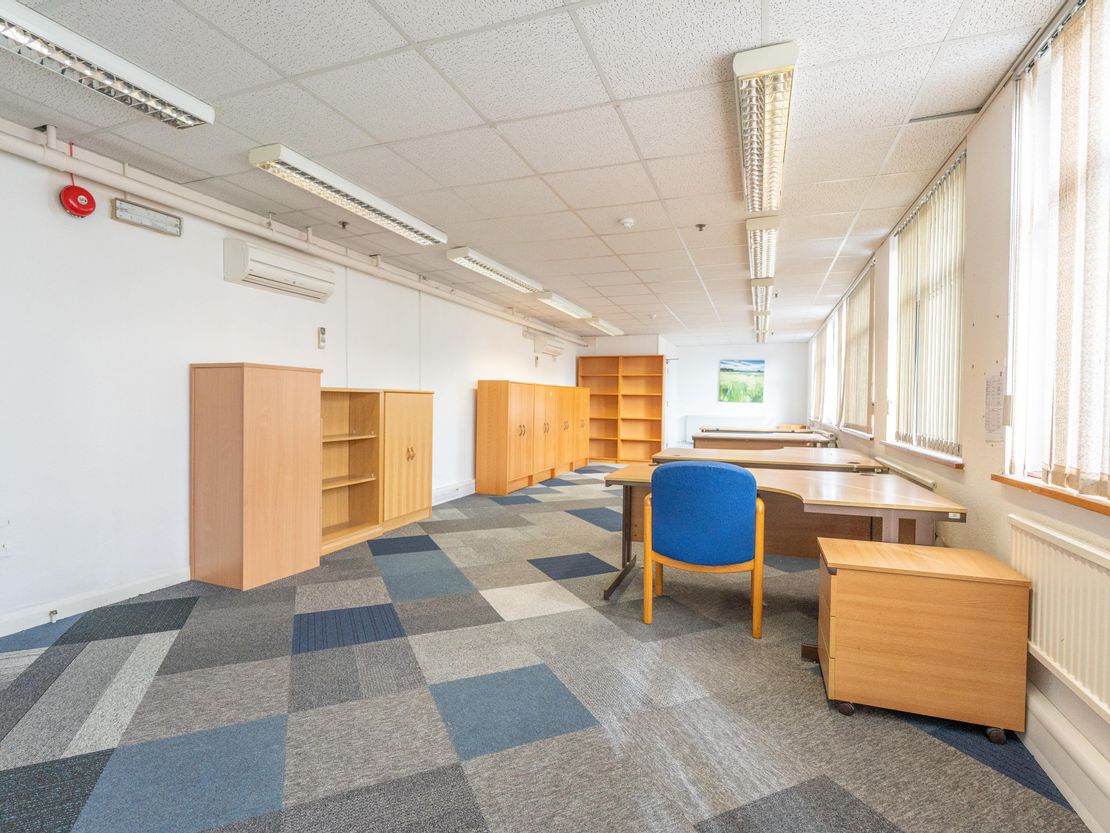 Former Retail / Warehouse Premises, School Lane, Chandler's Ford, Eastleigh, Hampshire, SO53 4DG