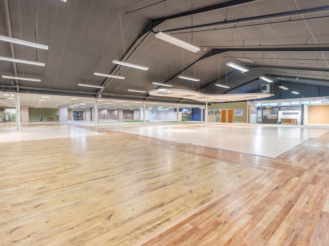 Former Retail / Warehouse Premises, School Lane, Chandler's Ford, Eastleigh, Hampshire, SO53 4DG