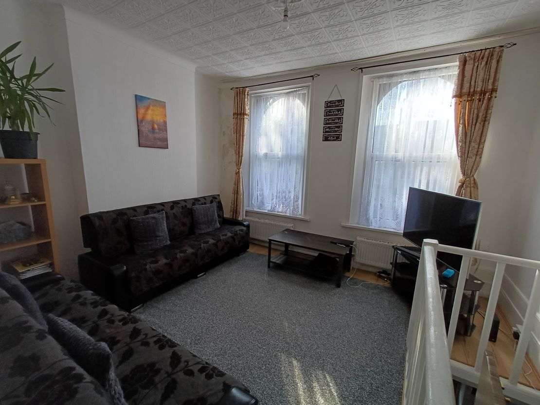 124 High Road Leyton, London, Greater London, E15 2BX