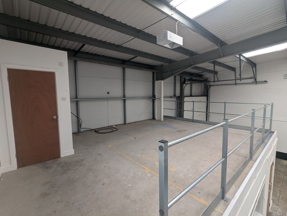 Unit 2 Larchwood Business Centre, Larchwood Avenue, Havant, Hampshire, PO9 3BE