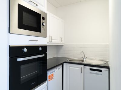 Property Image for Unit 2 Birchmere Business Park, Nathan Way, Thamesmead, Greater London, SE28 0AF