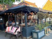 Property Image for The Larder, 12 Earley Court, Lymington, Hampshire, SO41 9EP