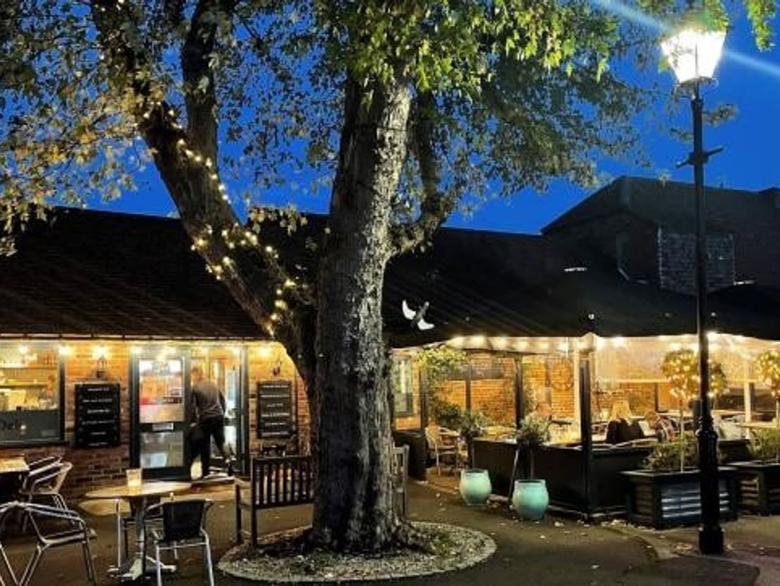 The Larder, 12 Earley Court, Lymington, Hampshire, SO41 9EP