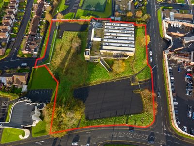 Property Image for Lisnagelvin Leisure Centre, Richill Park, Londonderry, Derry, BT47 5QZ