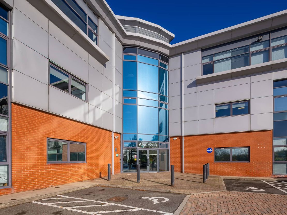 Ailsa House, Gildersome, 1 Turnberry Park Road, Morley, Leeds, West Yorkshire, LS27 7LE