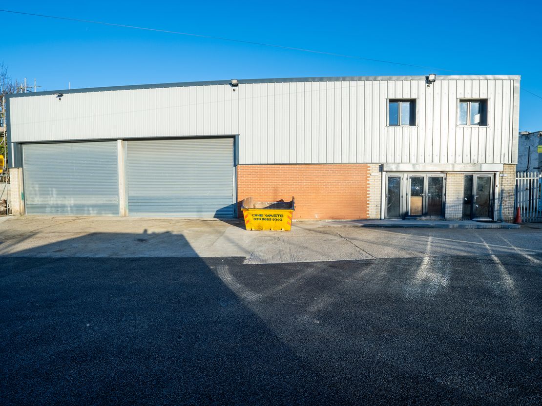 Unit 2 Hackbridge Industrial Estate, Station Approach, Hackbridge, Surrey, SM6 7BJ