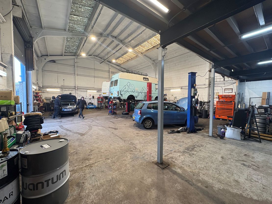 Unit 2 Hackbridge Industrial Estate, Station Approach, Hackbridge, Surrey, SM6 7BJ