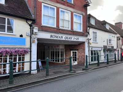 Property Image for 5 High Street, Roman Quay, Fordingbridge, Hampshire, SP6 1AS