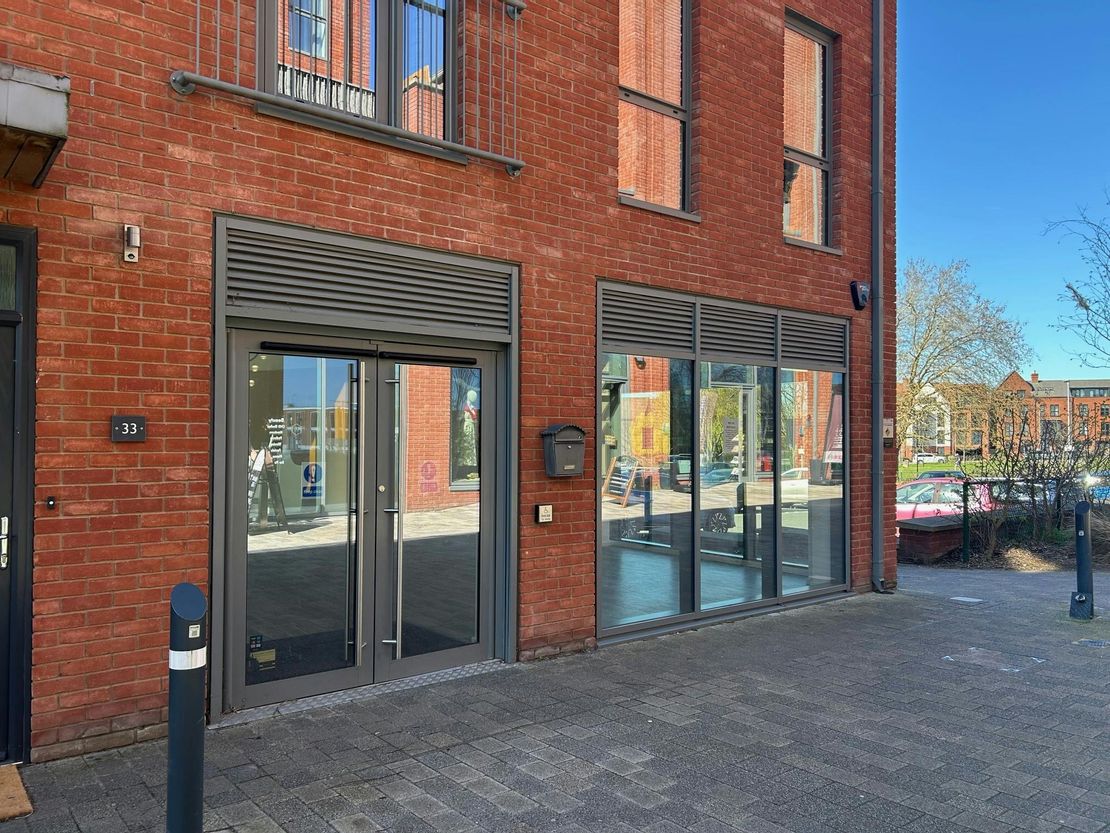Unit 10, Elms Walk, Wokingham, RG40 2FE