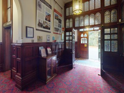 Property Image for Highbury Hall, Yew Tree Road, Moseley, Birmingham, West Midlands, B13 8QG