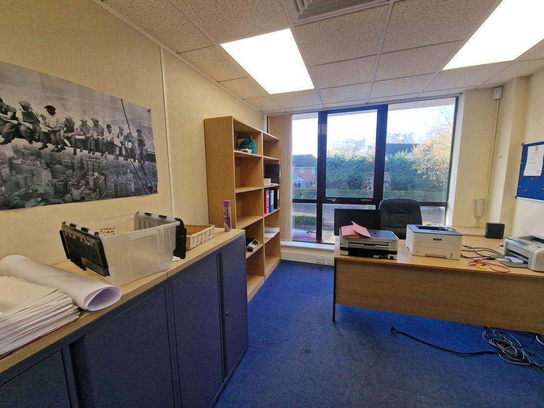Unit 19 Campbell Court, Bramley, Nr Basingstoke, RG26 5EG