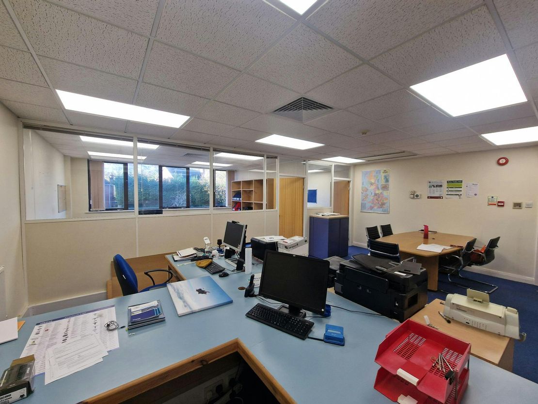 Unit 19 Campbell Court, Bramley, Nr Basingstoke, RG26 5EG