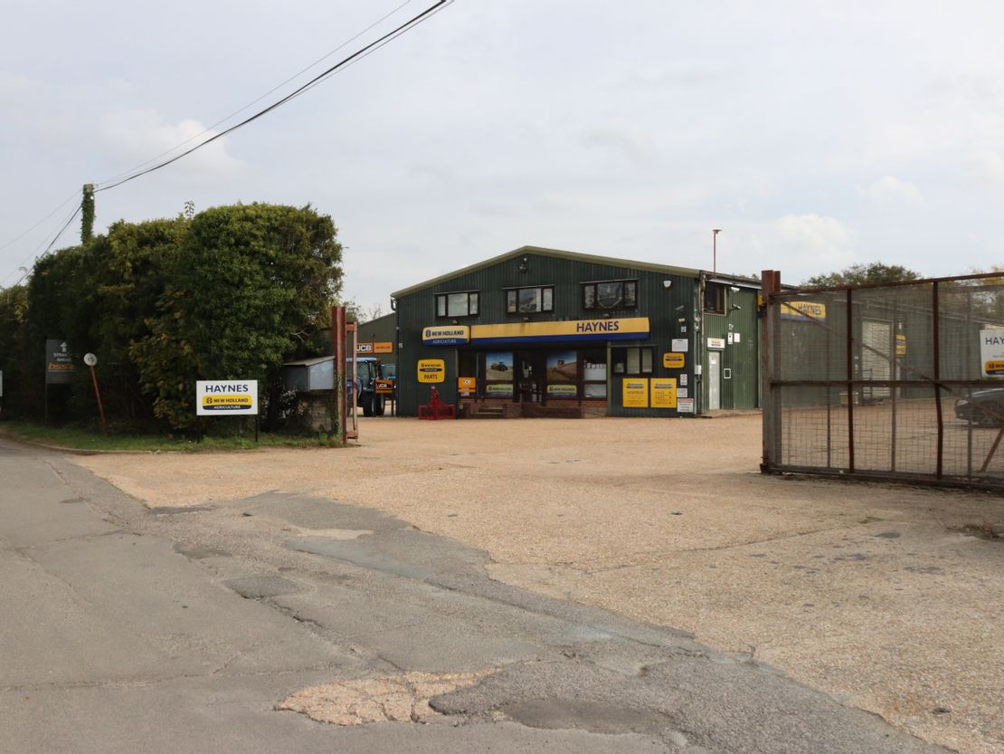 Squires Farm Industrial Estate, Palehouse Common, Framfield, Uckfield, East Sussex, TN22 5RB