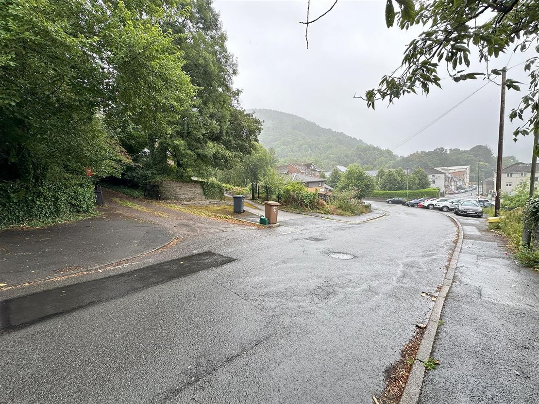 Gwyddon Road, Abercarn