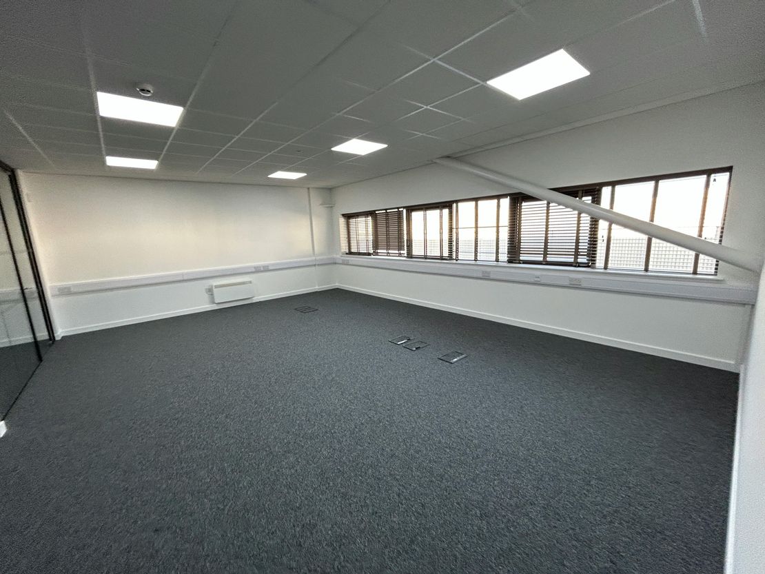 Unit 2 Blue Ribbon Park, Foleshill, Coventry, CV6 5RB