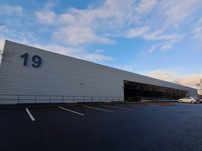Property Image for Unit 19, Tanners Drive, Blakelands, Milton Keynes, MK14 5BU