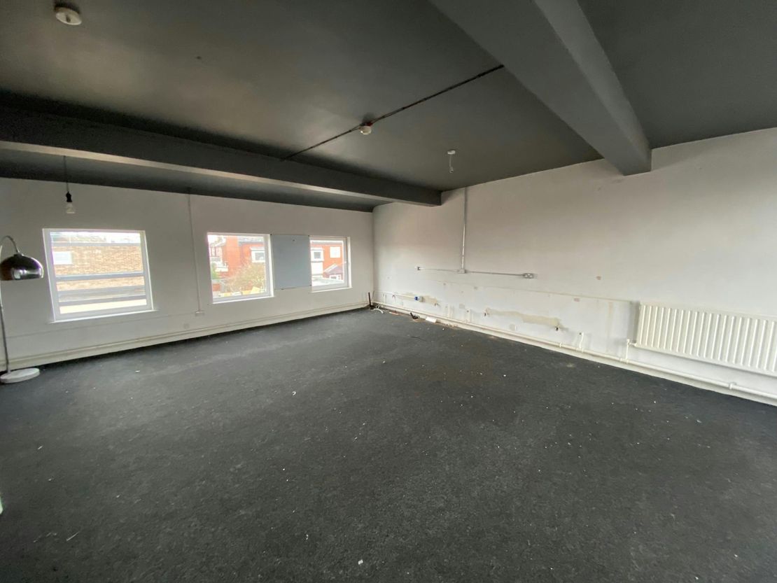 41 Main Street, Garforth, Leeds, LS25 1DS