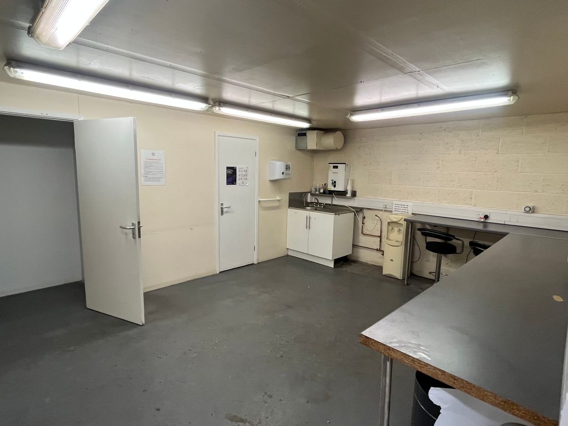 Unit A, Rotterdam Road, Hull, East Yorkshire, HU7 0XD