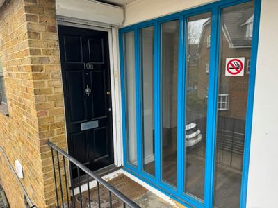 Property Image for 10B Robin Hood Road, St John's, Woking, GU21 8SP