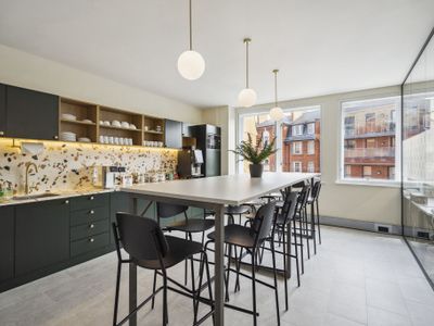 Property Image for 192 Vauxhall Bridge Road
