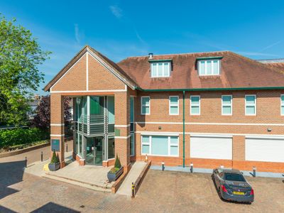 Property Image for Chertsey Gate West, Chertsey, 43-47 London Street, Chertsey, KT16 8AP