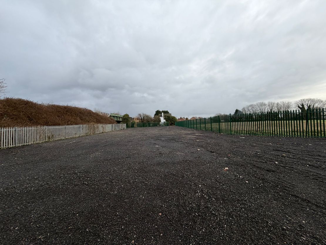 Yard, South End, Thorne, Doncaster, South Yorkshire, DN8 5QN