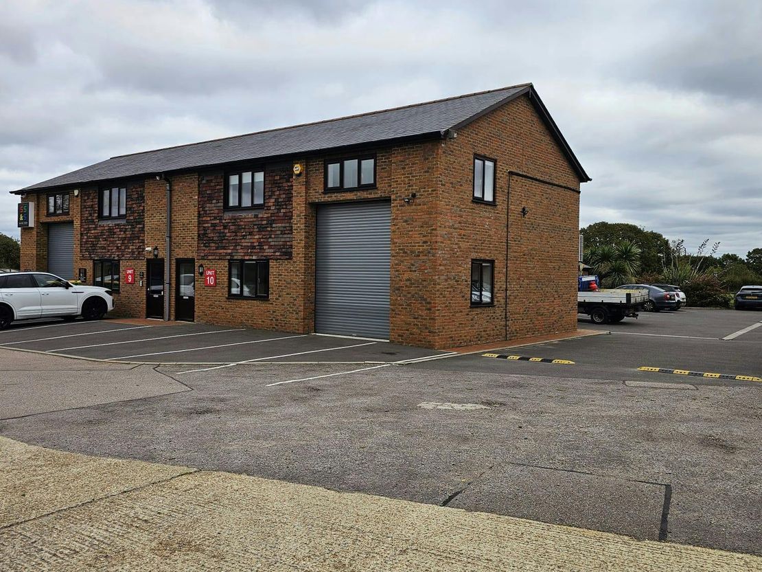 Unit 10, Pickhill Business Centre, Smallhythe Road, Tenterden, TN30 7LZ