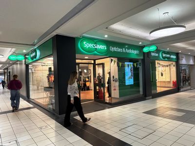 Property Image for Grosvenor Shopping Centre, Macclesfield, Macclesfield, Cheshire, SK10 1DY