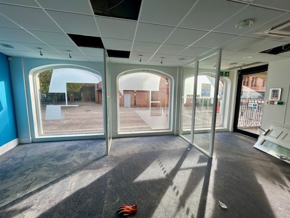Retail 2, 17-24 Bartholomew Street, Newbury, West Berkshire, RG14 5LY