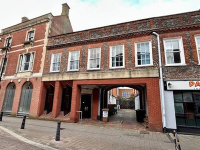 Property Image for 17, Bartholomew Street, Newbury, West Berkshire, RG14 5LY