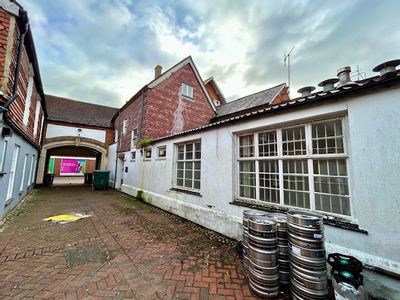 Property Image for 17, Bartholomew Street, Newbury, West Berkshire, RG14 5LY