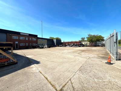Property Image for Drakes Lane Industrial Estate, Drakes Lane, Chelmsford, Essex, CM3 3BE