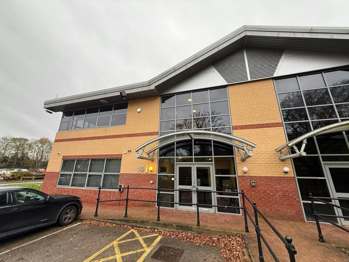 Unit 19 Daresbury Court, Evenwood Close, Manor Park, Runcorn, WA7 1LZ